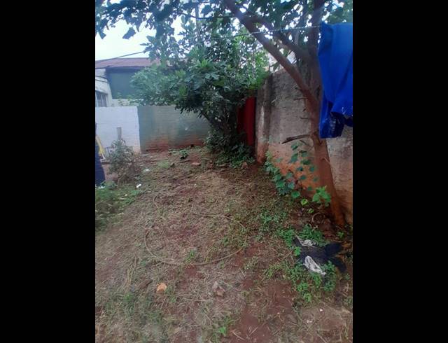 4 BEDROOM HOUSE FOR SALE IN BEZUIDENHOUT VALLEY